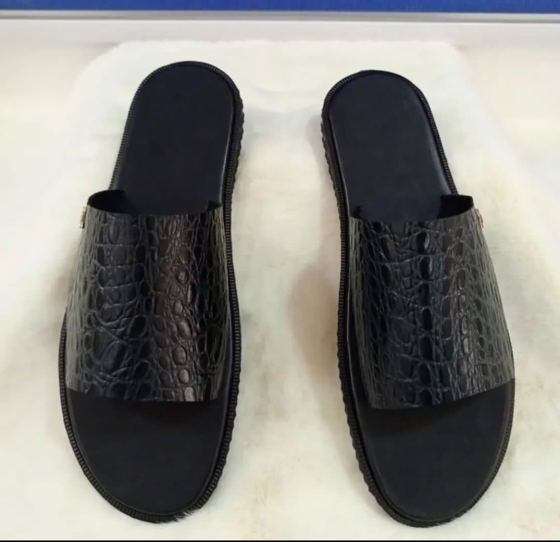 Palm Slippers 12