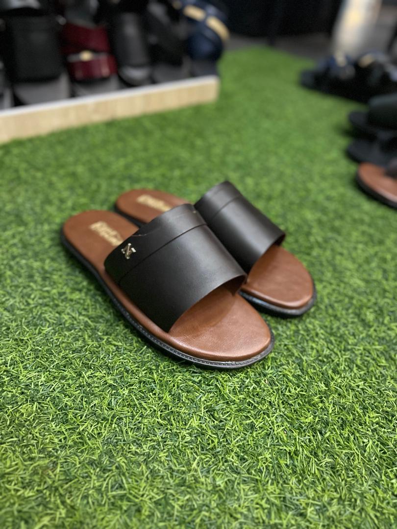 Palm Slippers 8